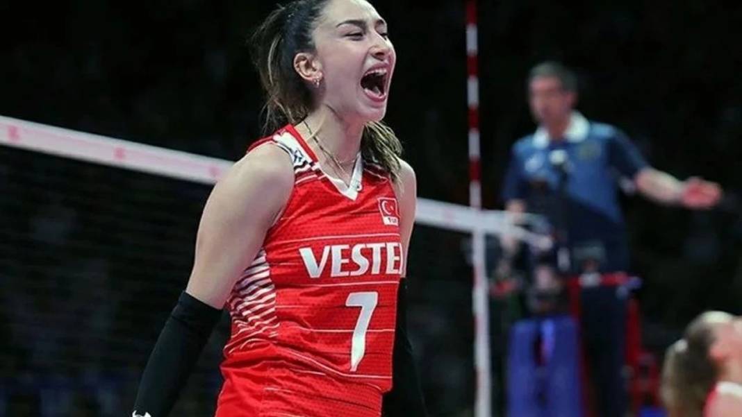 Hande Baladın beyazlar içinde bir anda ortaya çıktı: Geceye damga vurdu 4